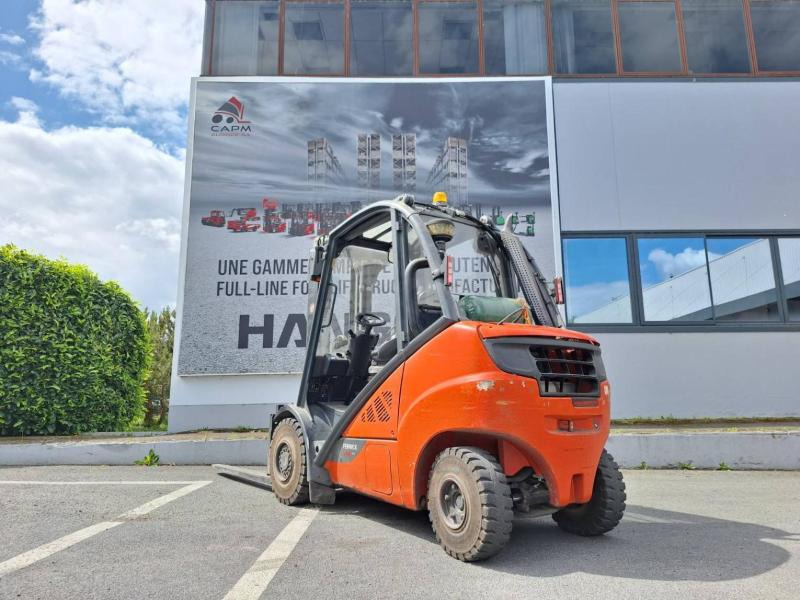 Fenwick H30 T - 02 - Gázüzemű targonca: 4 kép. Fenwick H30 T - 02 - Gázüzemű targonca: 4 kép.