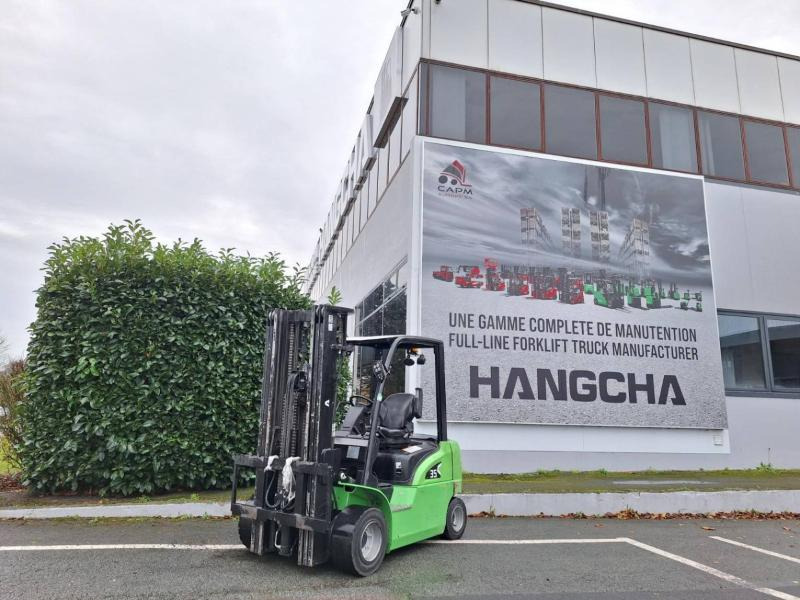 Hangcha XC35i - Elektromos targonca: 1 kép. Hangcha XC35i - Elektromos targonca: 1 kép.