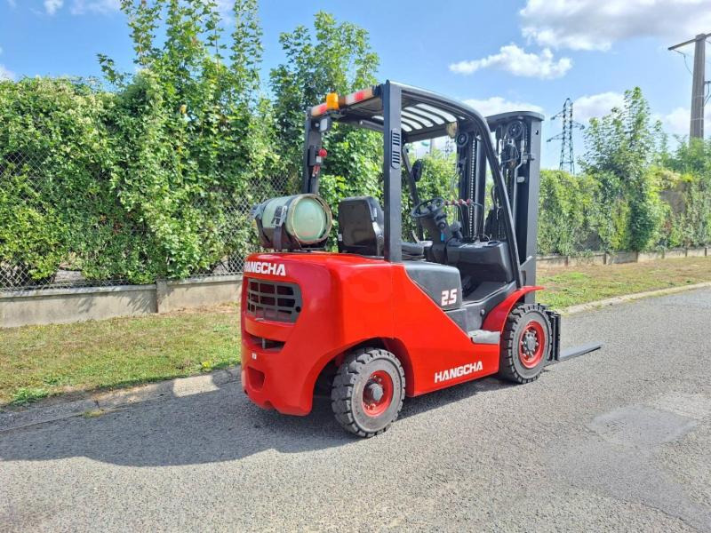 Hangcha XF25G - Gázüzemű targonca: 5 kép. Hangcha XF25G - Gázüzemű targonca: 5 kép.