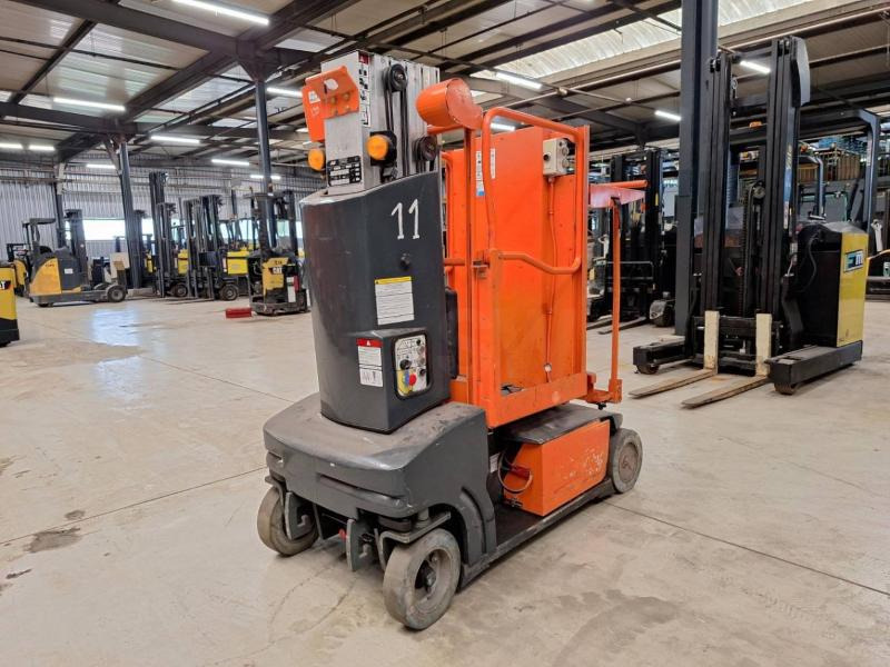 JLG Toucan Duo - Oszlopos személyemelő: 1 kép. JLG Toucan Duo - Oszlopos személyemelő: 1 kép.