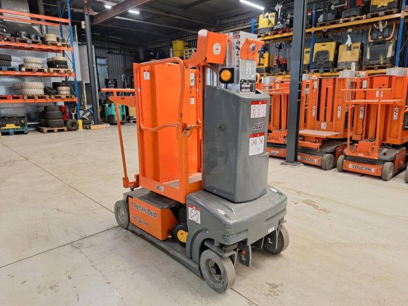 JLG Toucan Duo - Oszlopos személyemelő: 2 kép. JLG Toucan Duo - Oszlopos személyemelő: 2 kép.