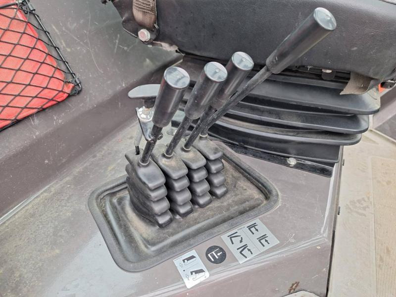 Terepjáró képességű targoncá Manitou M26-4 T3B: 16 kép.