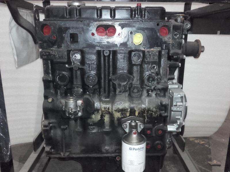 Perkins 42482 - Motor: 3 kép. Perkins 42482 - Motor: 3 kép.