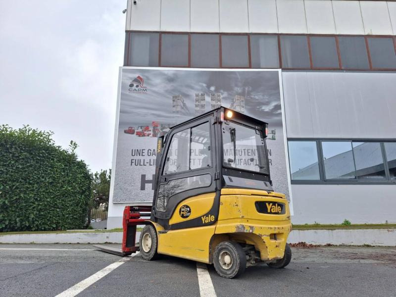 Yale ERP35 VL - Elektromos targonca: 4 kép. Yale ERP35 VL - Elektromos targonca: 4 kép.