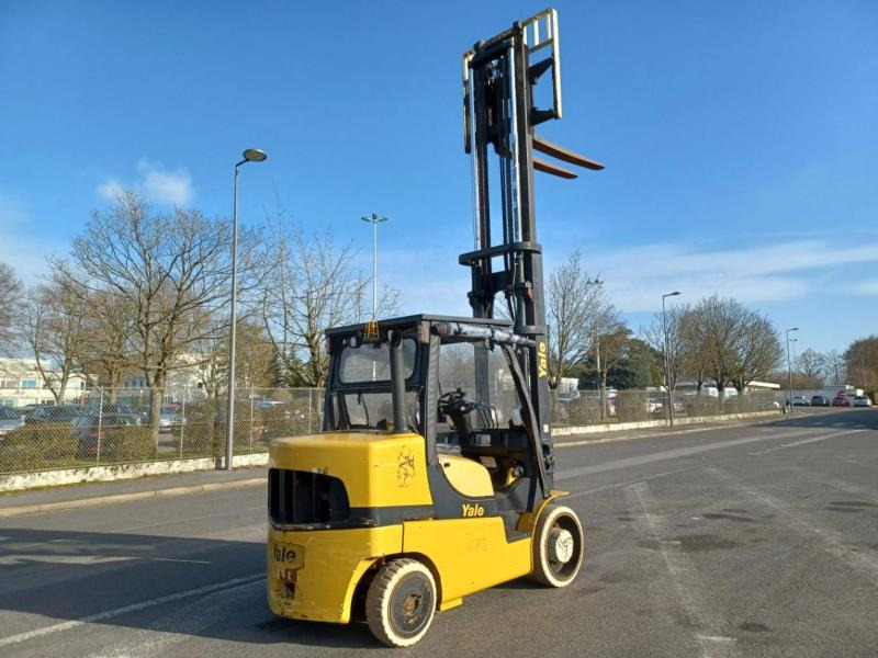 Dízel targonca Yale GDC70VX: 7 kép.
