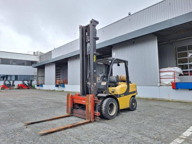 Yale GLP45SVX5 - Gázüzemű targonca: 1 kép. Yale GLP45SVX5 - Gázüzemű targonca: 1 kép.