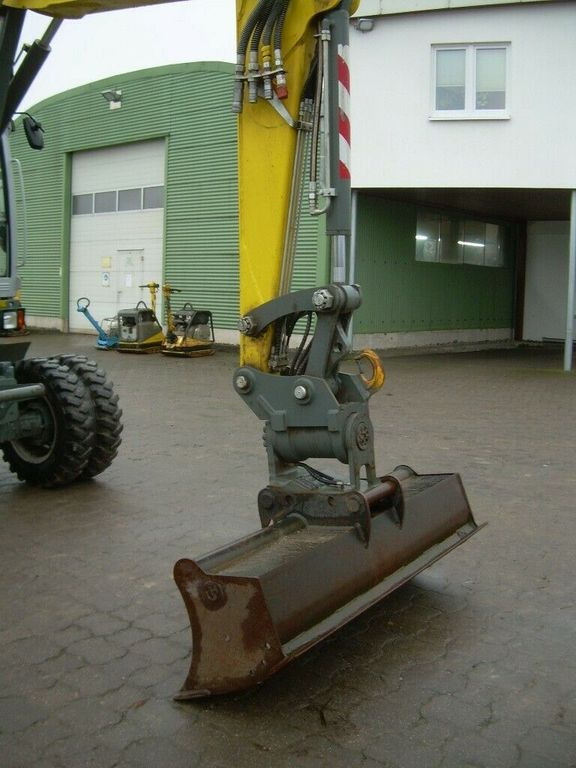 Wacker EW 100, Bj 20, 1750 BH, VA, Powertilt HS08, GL - Gumikerekes kotró: 5 kép. Wacker EW 100, Bj 20, 1750 BH, VA, Powertilt HS08, GL - Gumikerekes kotró: 5 kép.