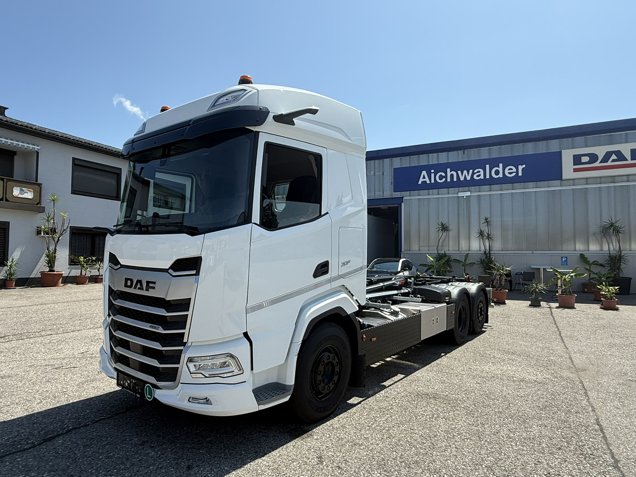 DAF XF FAN 480 - Horgos rakodó teherautó: 3 kép. DAF XF FAN 480 - Horgos rakodó teherautó: 3 kép.