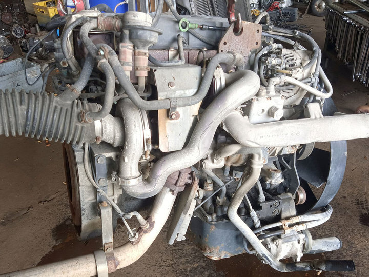 MAN D 0834 LFL 64 - Motor - Teherautó: 2 kép. MAN D 0834 LFL 64 - Motor - Teherautó: 2 kép.
