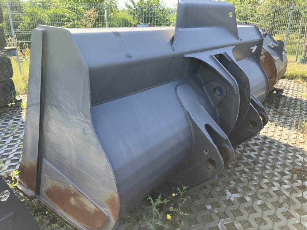 Fuhrmann Schaufeln mit Zähnen - Kanál: 2 kép. Fuhrmann Schaufeln mit Zähnen - Kanál: 2 kép.