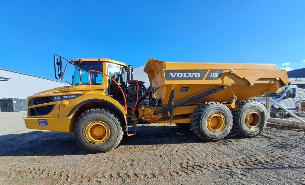 Volvo A25G - Csuklós dömper: 4 kép. Volvo A25G - Csuklós dömper: 4 kép.