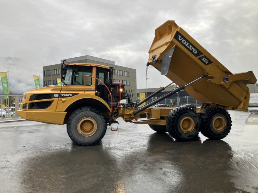 Volvo A25G - Csuklós dömper: 5 kép. Volvo A25G - Csuklós dömper: 5 kép.