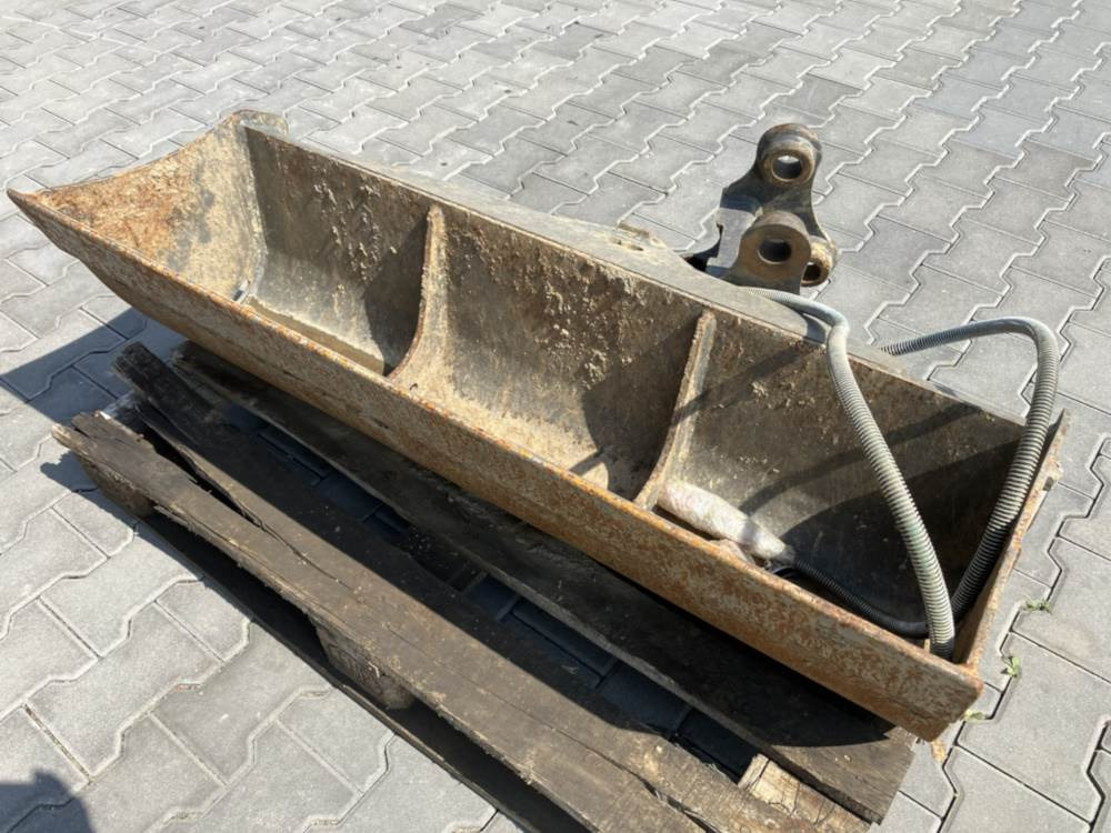 Volvo Böschungslöffel schwenkbar - Kotrórakodó: 1 kép. Volvo Böschungslöffel schwenkbar - Kotrórakodó: 1 kép.
