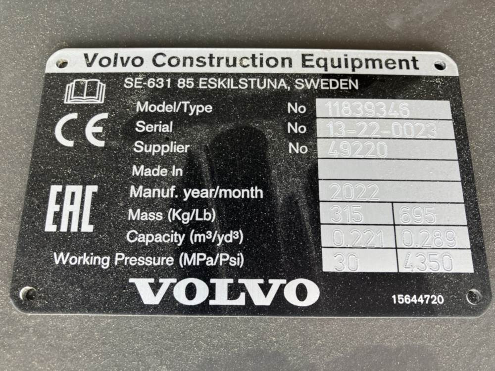 Volvo Böschungslöffel schwenkbar - Festanbau - Kotrórakodó: 4 kép. Volvo Böschungslöffel schwenkbar - Festanbau - Kotrórakodó: 4 kép.
