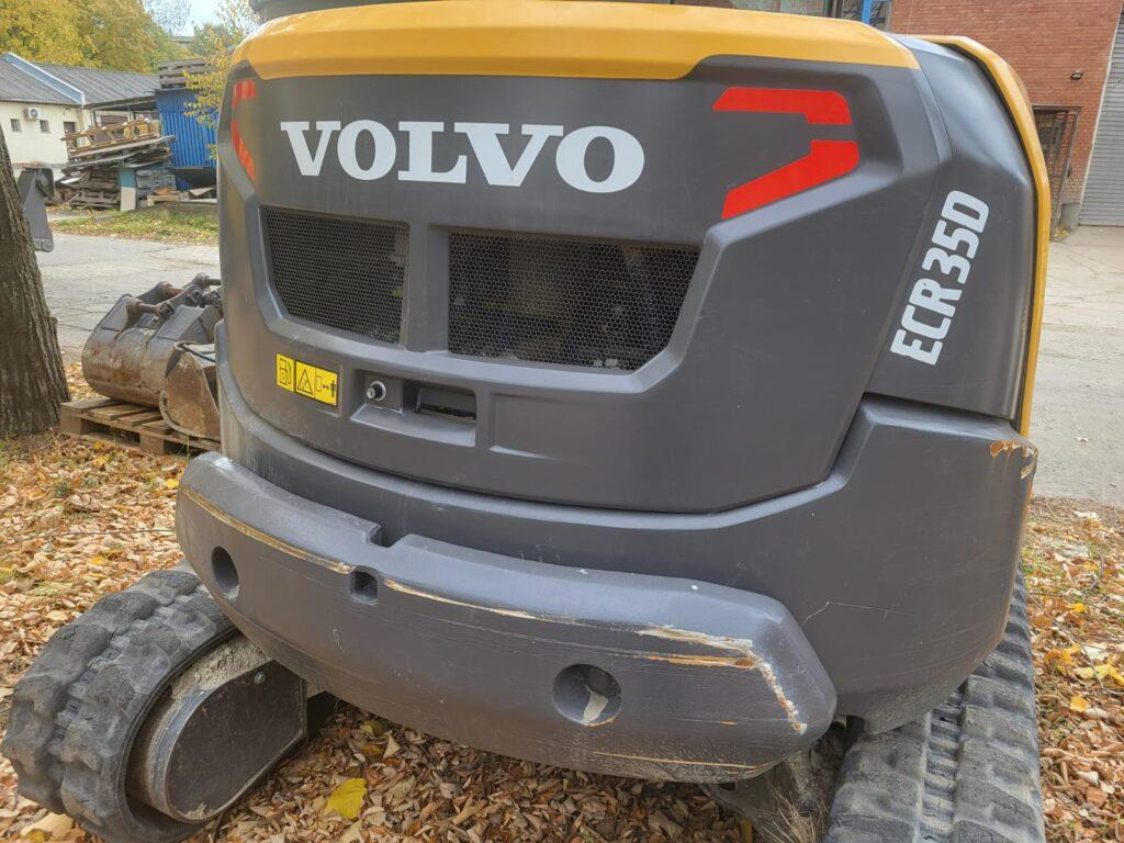 Volvo ECR35D - Minikotró: 4 kép. Volvo ECR35D - Minikotró: 4 kép.