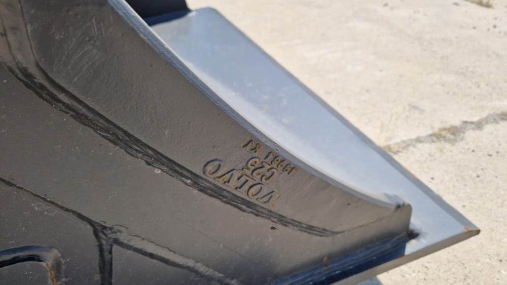 Volvo Tieflöffel mit Messer - Kotrórakodó: 5 kép. Volvo Tieflöffel mit Messer - Kotrórakodó: 5 kép.