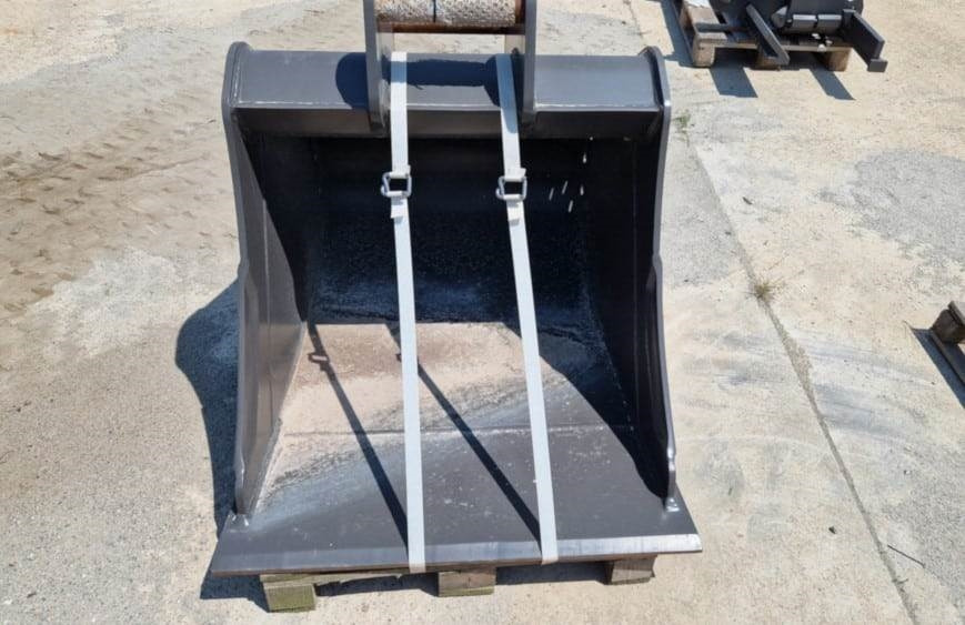 Volvo Tieflöffel mit Messer - Kotrórakodó: 1 kép. Volvo Tieflöffel mit Messer - Kotrórakodó: 1 kép.