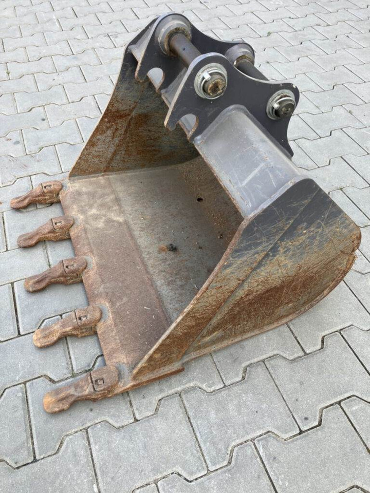 Volvo Tieflöffel mit Zähnen - Festanbau - Kotrórakodó: 1 kép. Volvo Tieflöffel mit Zähnen - Festanbau - Kotrórakodó: 1 kép.