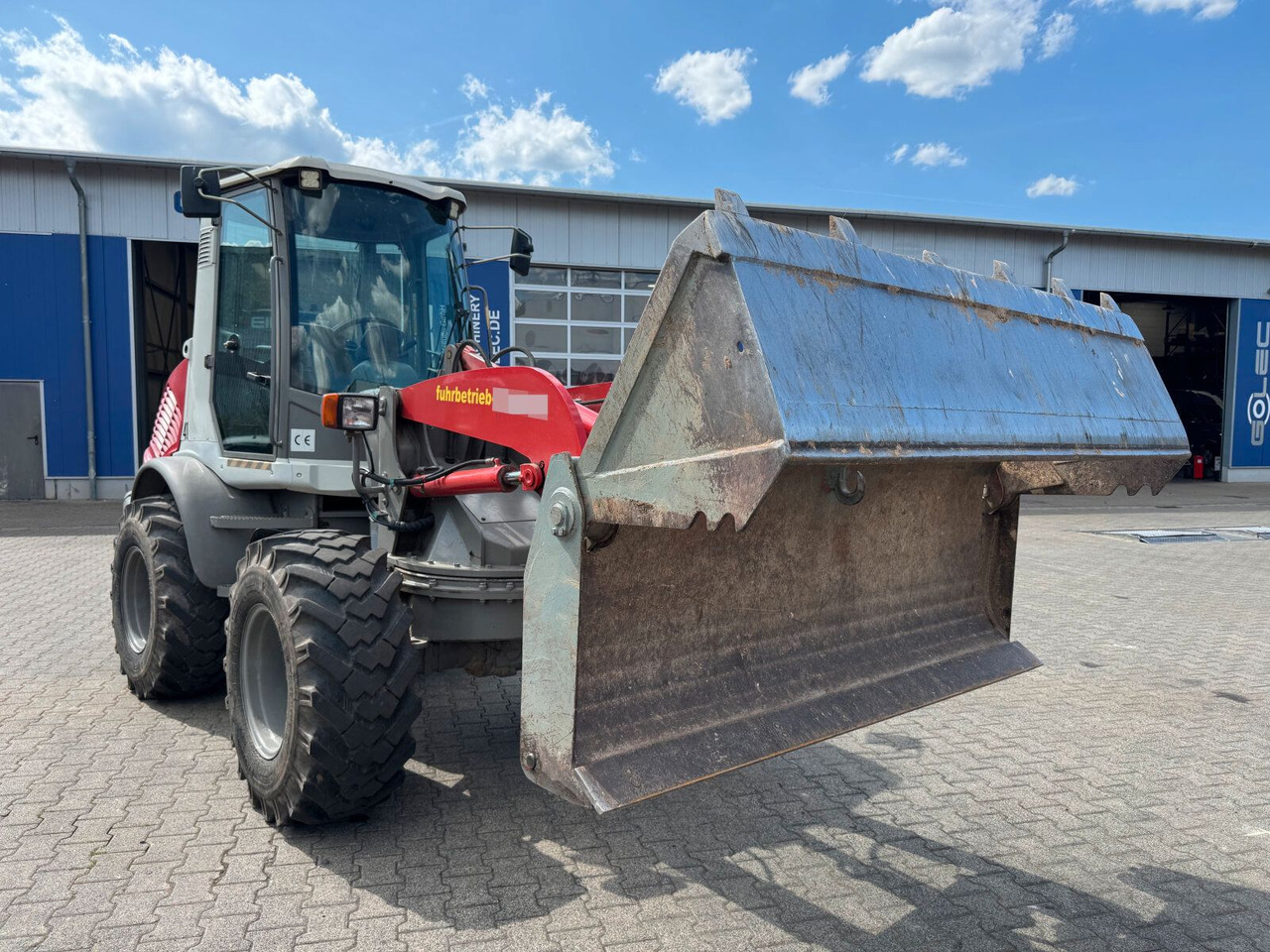 Atlas Radlader AR 75 S Neues Motor mit ca. 60 Stunden - Gumikerekes homlokrakodó: 2 kép. Atlas Radlader AR 75 S Neues Motor mit ca. 60 Stunden - Gumikerekes homlokrakodó: 2 kép.