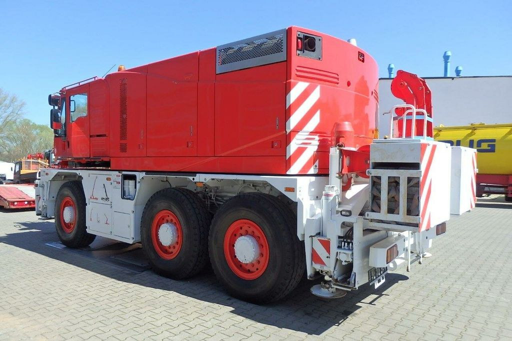 Grove GCK 3045 CITY KRAN 45 Ton - 5800 Std - Autódaru: 4 kép. Grove GCK 3045 CITY KRAN 45 Ton - 5800 Std - Autódaru: 4 kép.