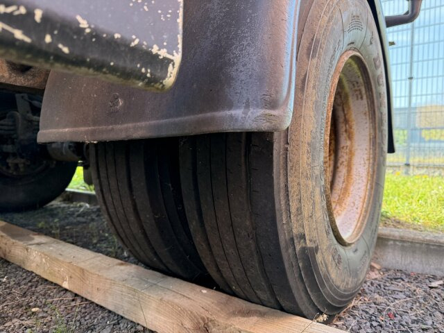 Hüffermann HSD181D Tankanhänger für nicht GGVS Güter - Tartályos pótkocsi: 5 kép. Hüffermann HSD181D Tankanhänger für nicht GGVS Güter - Tartályos pótkocsi: 5 kép.