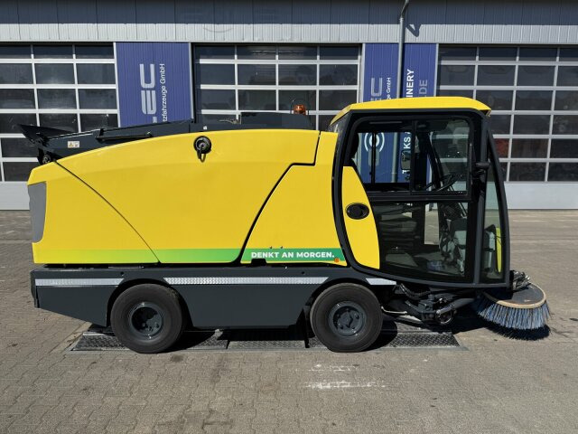 Utcaseprő gép Johnston C202 Kleinkehrmaschine 2 M³ - 6.000 h: 8 kép.