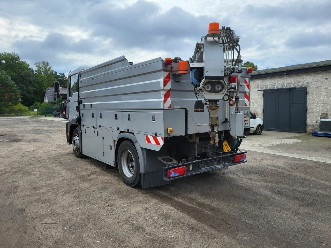 MAN TGA 18.360 4x2 HD-Kanalreiniger ASSMANN 6500 L - Szippantós autó: 5 kép. MAN TGA 18.360 4x2 HD-Kanalreiniger ASSMANN 6500 L - Szippantós autó: 5 kép.