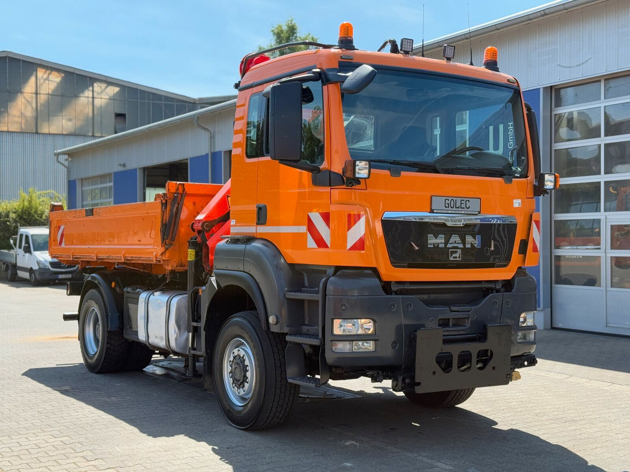 MAN TGA 18.360 4x4 Kipper Kran PALFINGER Winterd. - Darus autó: 1 kép. MAN TGA 18.360 4x4 Kipper Kran PALFINGER Winterd. - Darus autó: 1 kép.
