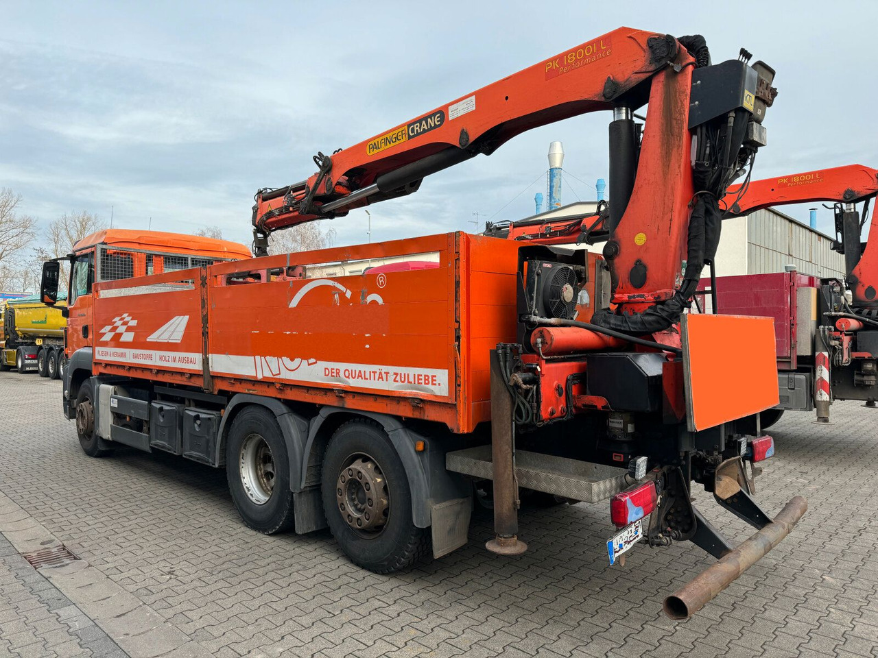 MAN TGS 26.400 6x2 Pritsche Kran Palfinger PK 18001L - Platós teherautó, Darus autó: 4 kép. MAN TGS 26.400 6x2 Pritsche Kran Palfinger PK 18001L - Platós teherautó, Darus autó: 4 kép.