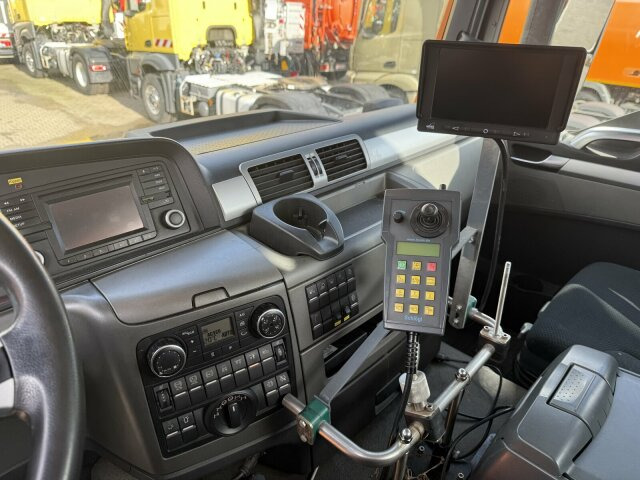 MAN TGS 28.400 6x4-4 Kipper Kran Palfinger PK9002 - Billenőplatós teherautó, Darus autó: 4 kép. MAN TGS 28.400 6x4-4 Kipper Kran Palfinger PK9002 - Billenőplatós teherautó, Darus autó: 4 kép.
