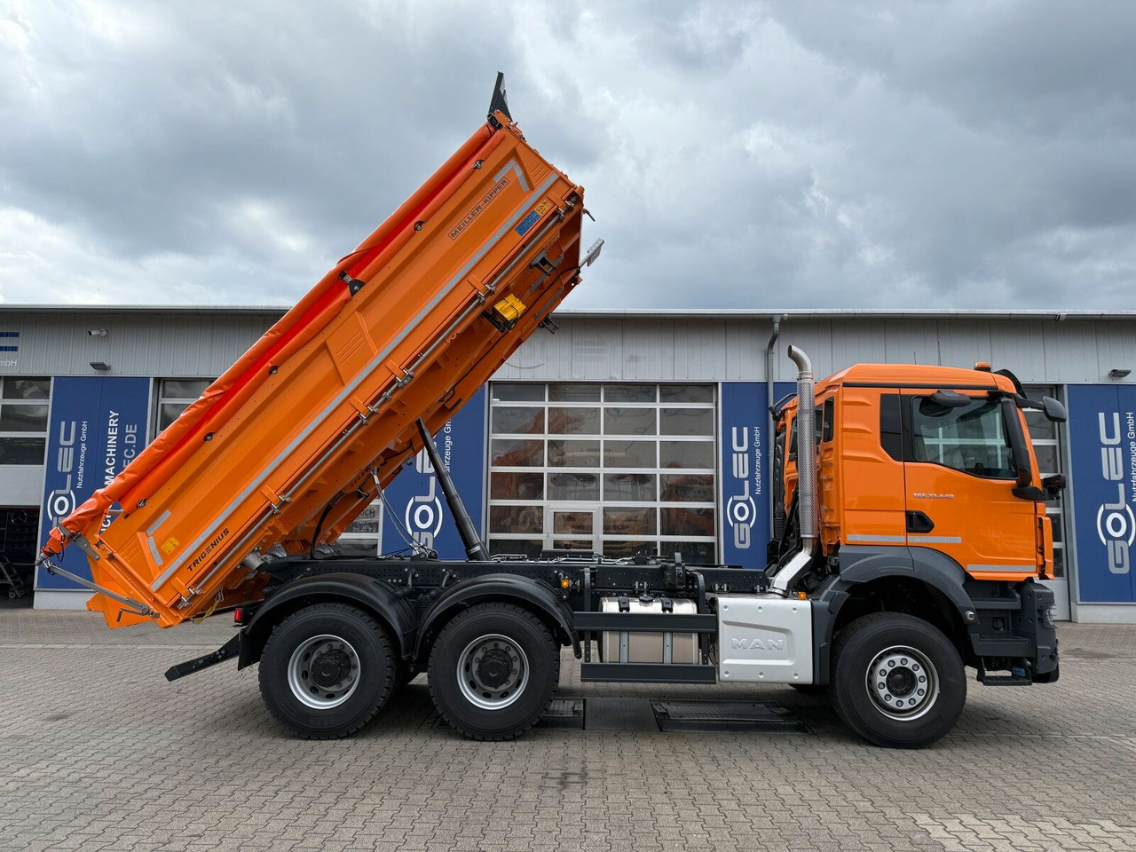 MAN TGS 33.440 6x4 Kipper MEILLER Bordmatik Frontpl. - Billenőplatós teherautó: 4 kép. MAN TGS 33.440 6x4 Kipper MEILLER Bordmatik Frontpl. - Billenőplatós teherautó: 4 kép.