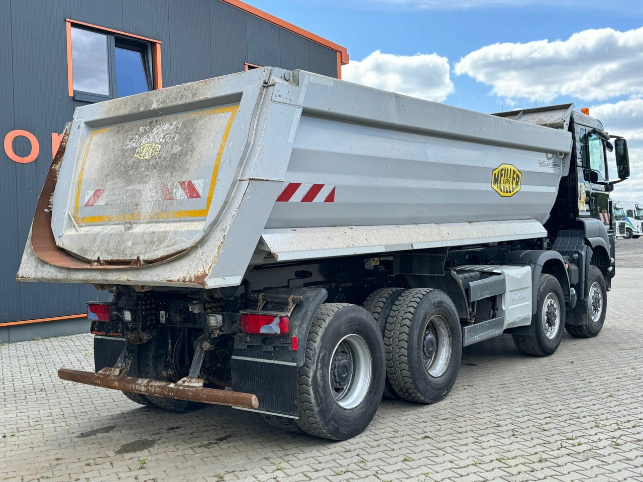 MAN TGS 35.460 8x6 BB Muldenkipper Meiller - Billenőplatós teherautó: 5 kép. MAN TGS 35.460 8x6 BB Muldenkipper Meiller - Billenőplatós teherautó: 5 kép.