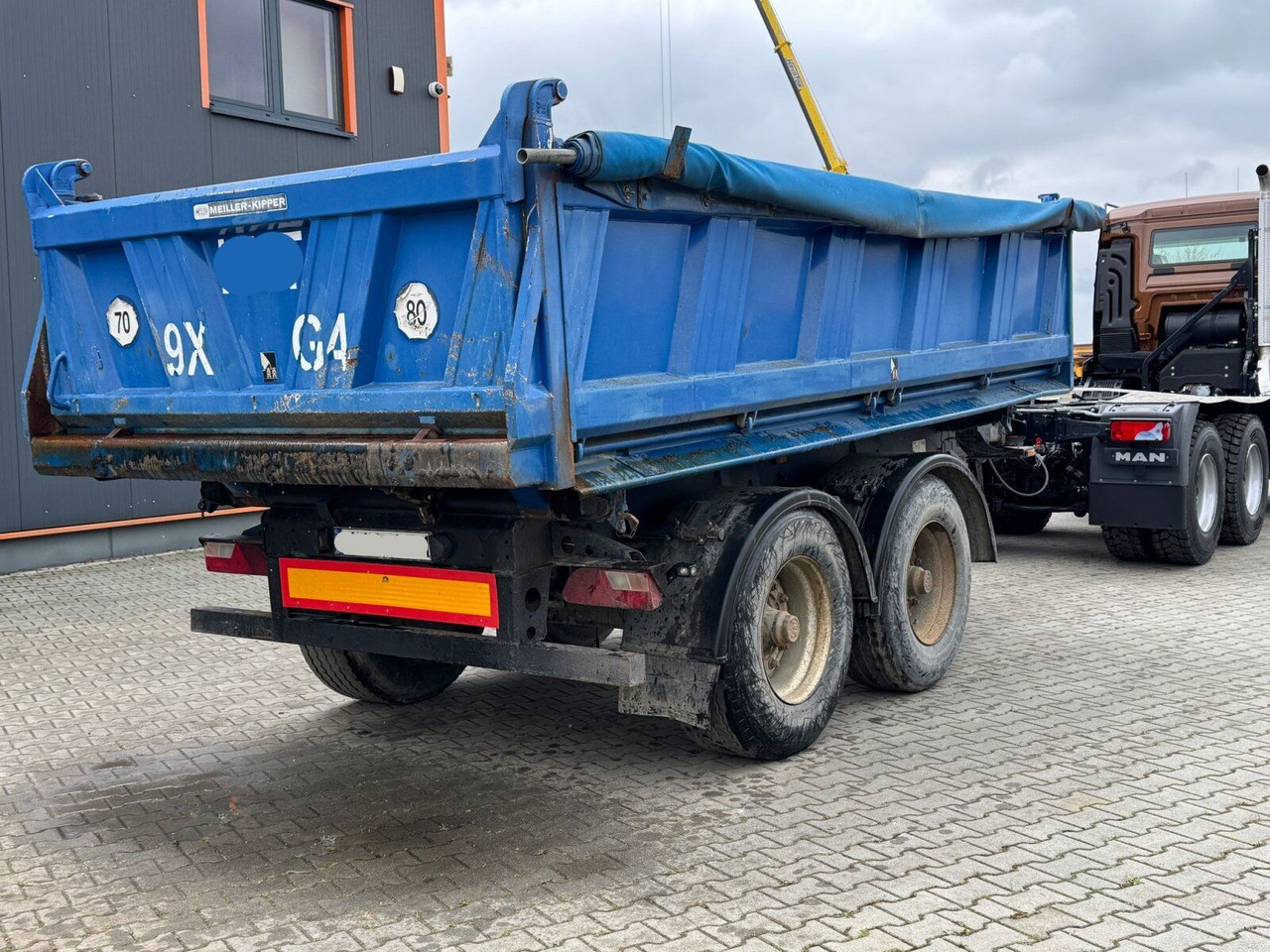 Meiller MZDA 18/21 Tandem Kipper 2 Achse - Pótkocsi billenőplatós: 4 kép. Meiller MZDA 18/21 Tandem Kipper 2 Achse - Pótkocsi billenőplatós: 4 kép.