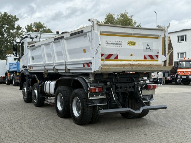 Mercedes-Benz 4145 8x8 Meiler Dreiseitenkipper Bordmatik - Billenőplatós teherautó: 3 kép. Mercedes-Benz 4145 8x8 Meiler Dreiseitenkipper Bordmatik - Billenőplatós teherautó: 3 kép.