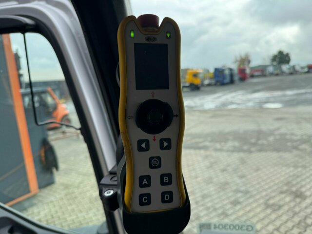 Mercedes-Benz ACTROS 2546 6x2 Abrollkip Kran Palfinger Q150Z95 - Horgos rakodó teherautó, Darus autó: 4 kép. Mercedes-Benz ACTROS 2546 6x2 Abrollkip Kran Palfinger Q150Z95 - Horgos rakodó teherautó, Darus autó: 4 kép.