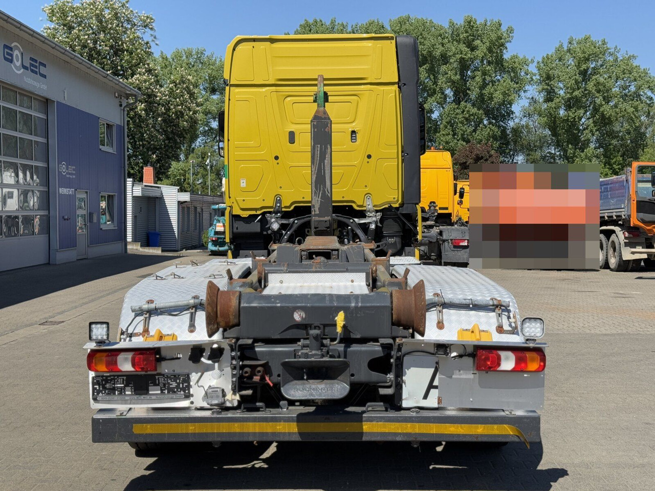 Mercedes-Benz ACTROS 2558 6x2 Abrollkipper *Lenkachse Retarder - Horgos rakodó teherautó: 4 kép. Mercedes-Benz ACTROS 2558 6x2 Abrollkipper *Lenkachse Retarder - Horgos rakodó teherautó: 4 kép.