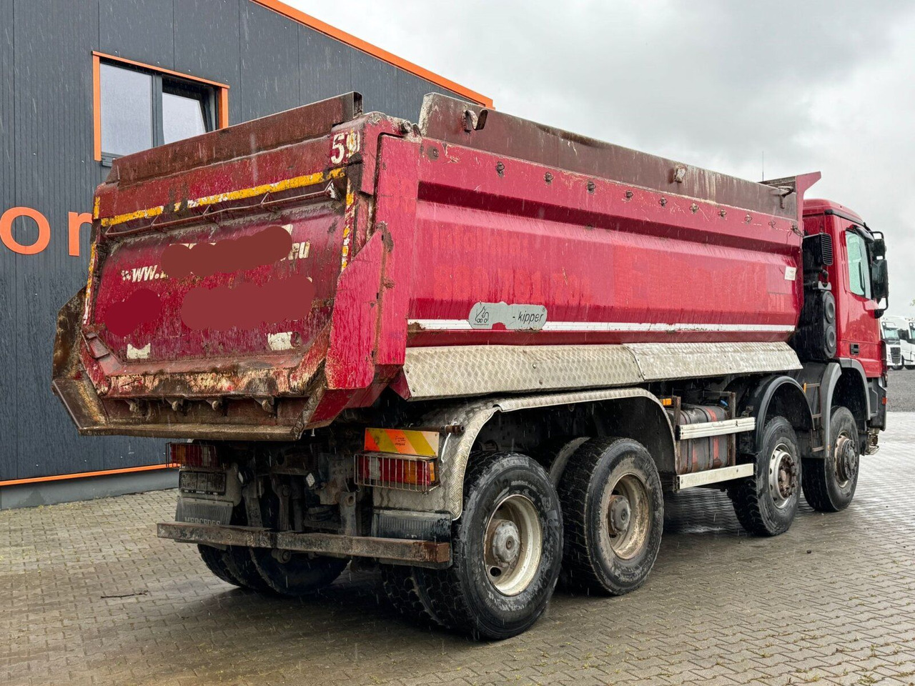 Mercedes-Benz ACTROS 4141 EURO4 8x6 Muldenkipper - Billenőplatós teherautó: 5 kép. Mercedes-Benz ACTROS 4141 EURO4 8x6 Muldenkipper - Billenőplatós teherautó: 5 kép.