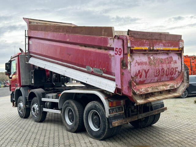 Mercedes-Benz ACTROS 4141 EURO4 8x6 Muldenkipper - Dömper: 3 kép. Mercedes-Benz ACTROS 4141 EURO4 8x6 Muldenkipper - Dömper: 3 kép.