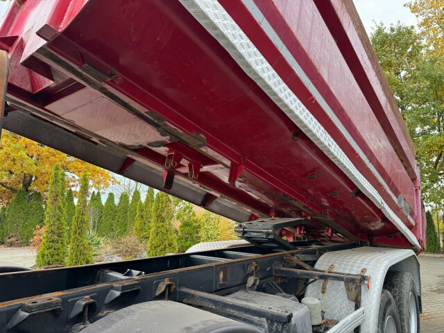 Mercedes-Benz ACTROS 4141 EURO4 8x6 Muldenkipper - Dömper: 4 kép. Mercedes-Benz ACTROS 4141 EURO4 8x6 Muldenkipper - Dömper: 4 kép.