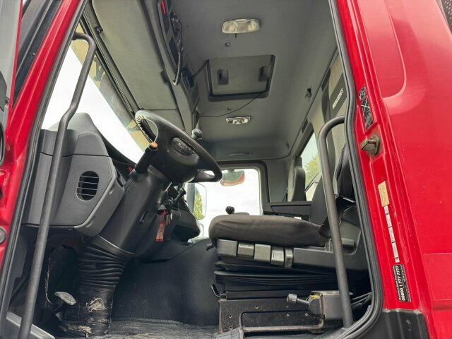 Mercedes-Benz ACTROS 4141 EURO4 8x6 Muldenkipper - Dömper: 5 kép. Mercedes-Benz ACTROS 4141 EURO4 8x6 Muldenkipper - Dömper: 5 kép.