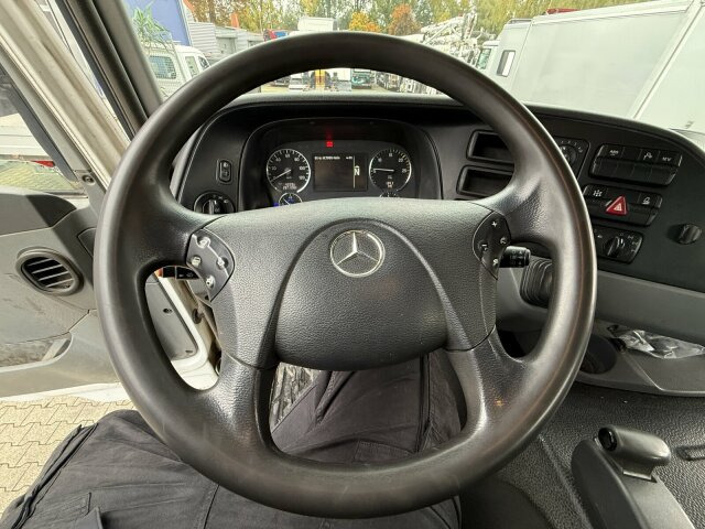 Mercedes-Benz ACTROS 4144 8x6 Euro 5 Kipper mit Bordmatik - Billenőplatós teherautó: 3 kép. Mercedes-Benz ACTROS 4144 8x6 Euro 5 Kipper mit Bordmatik - Billenőplatós teherautó: 3 kép.