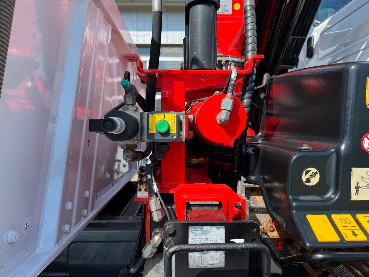 Mercedes-Benz AROCS 1832 4x2 Euro 6 Kipper Kran FASSI F120FB lízing Mercedes-Benz AROCS 1832 4x2 Euro 6 Kipper Kran FASSI F120FB: 16 kép.