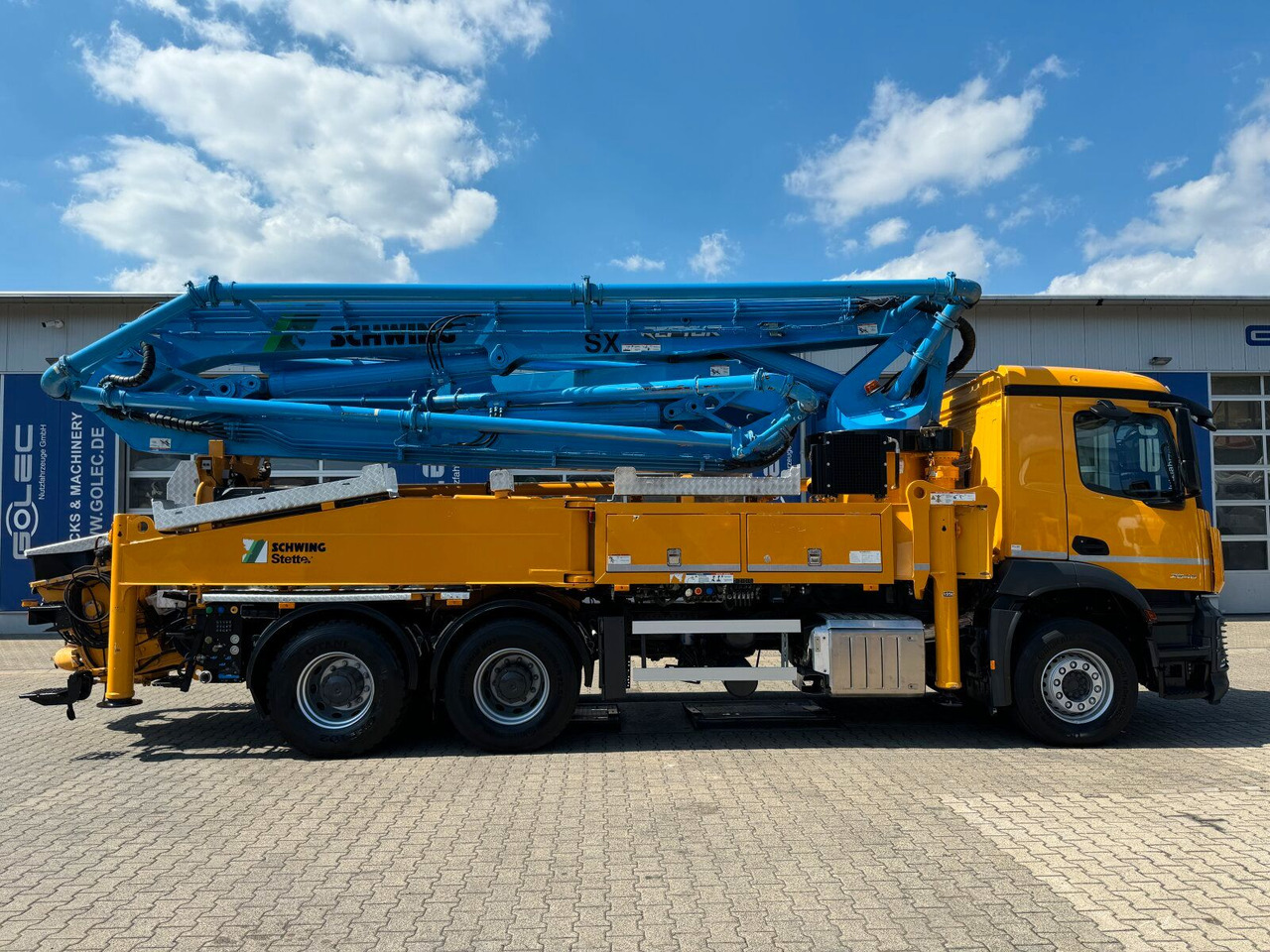 Mercedes-Benz AROCS 2646 6x4 Euro 6 Betonpumpe Schwing S 38 SX - Betonpumpa: 3 kép. Mercedes-Benz AROCS 2646 6x4 Euro 6 Betonpumpe Schwing S 38 SX - Betonpumpa: 3 kép.