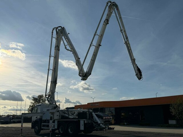 Mercedes-Benz AROCS 2840 6x4 Betonp. Putzmeister BSF36-4.16HLS - Betonpumpa: 2 kép. Mercedes-Benz AROCS 2840 6x4 Betonp. Putzmeister BSF36-4.16HLS - Betonpumpa: 2 kép.