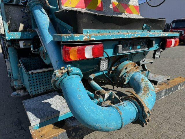 Mercedes-Benz AROCS 2844 6x4 Euro 6 Betonpumpe SERMAC 5Z33 - Betonpumpa: 2 kép. Mercedes-Benz AROCS 2844 6x4 Euro 6 Betonpumpe SERMAC 5Z33 - Betonpumpa: 2 kép.