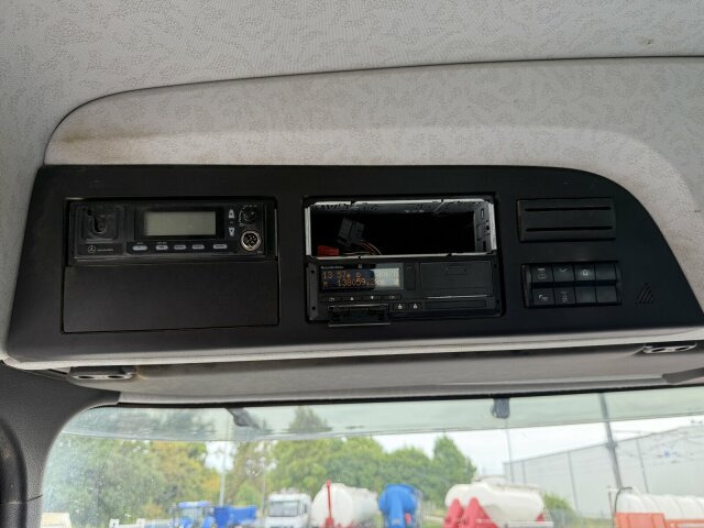 Mercedes-Benz AROCS 4145 8x8 Meiller Muldenkipper - Billenőplatós teherautó: 5 kép. Mercedes-Benz AROCS 4145 8x8 Meiller Muldenkipper - Billenőplatós teherautó: 5 kép.