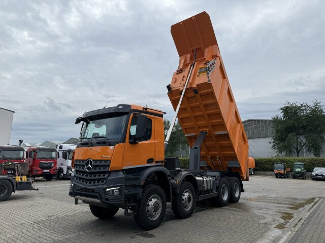 Mercedes-Benz AROCS 4851 8x6 Euro 6 Gesteinkipper MEILLER 25m³ - Billenőplatós teherautó: 4 kép. Mercedes-Benz AROCS 4851 8x6 Euro 6 Gesteinkipper MEILLER 25m³ - Billenőplatós teherautó: 4 kép.