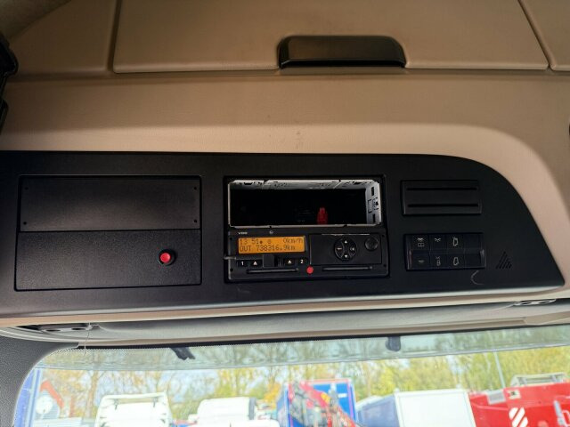 Mercedes-Benz Actros 4x2 Pritsche Plane Laderampe + Anhänger - Ponyvás teherautó: 4 kép. Mercedes-Benz Actros 4x2 Pritsche Plane Laderampe + Anhänger - Ponyvás teherautó: 4 kép.