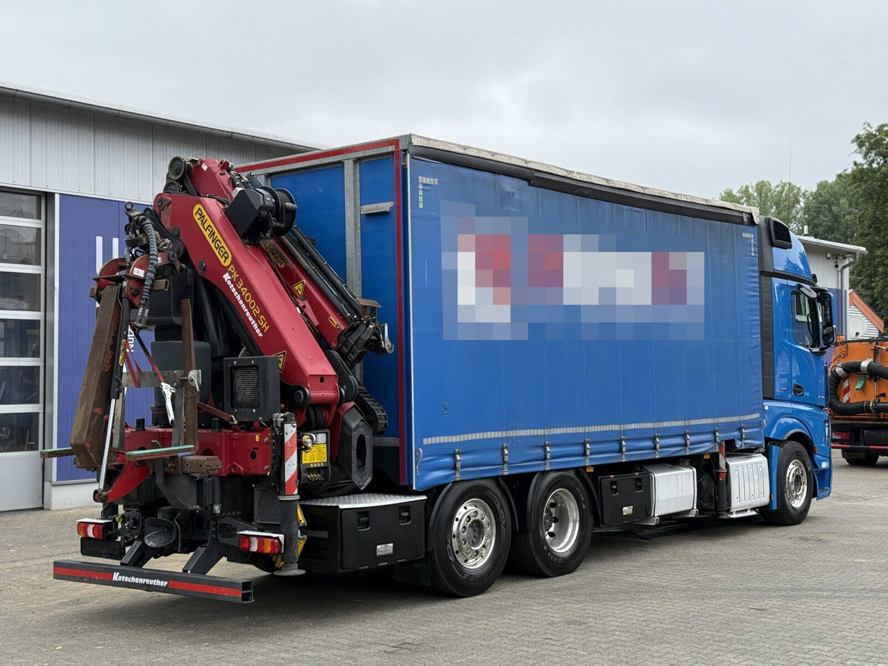 Mercedes-Benz Actros 6x2 Pritsche Kran Palfinger PK34002 + JIB - Darus autó: 3 kép. Mercedes-Benz Actros 6x2 Pritsche Kran Palfinger PK34002 + JIB - Darus autó: 3 kép.