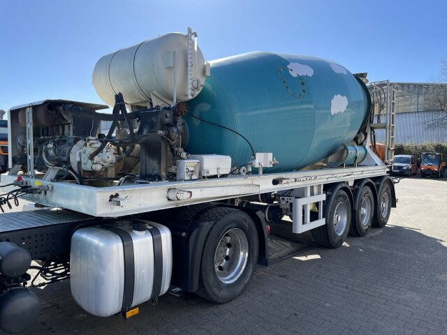 Mercedes-Benz Antos 2136 4x2 SZM Retarder Kipphyd. *Betonaufl. - Betonmixer: 4 kép. Mercedes-Benz Antos 2136 4x2 SZM Retarder Kipphyd. *Betonaufl. - Betonmixer: 4 kép.